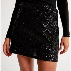 Abercrombie & Fitch Scarlett Mini Sequin Skirt in Black S
